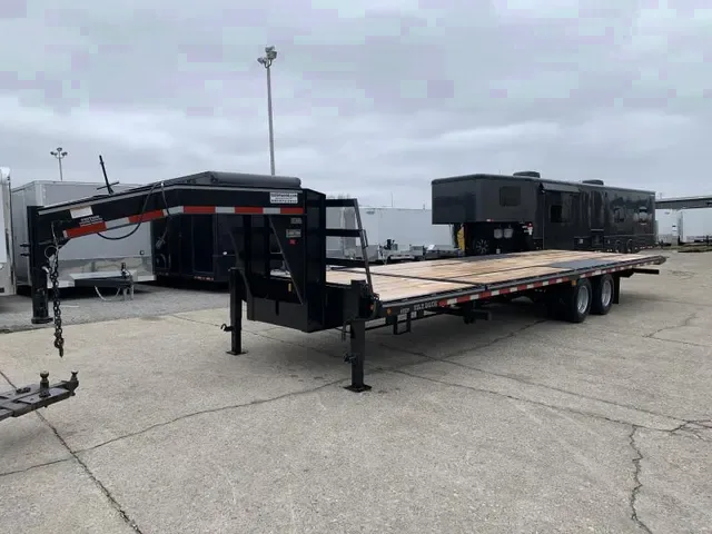 2025 8.5x30 Gooseneck Tilt Equipment Trailer - Bowling Green, KY