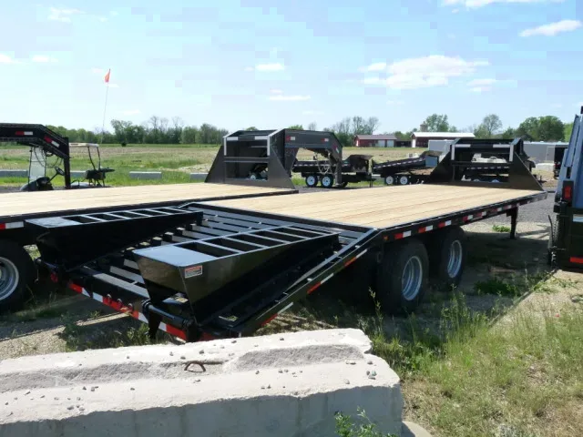 Flatbed Trailer 20ft Plus 5 Foot Dovetail