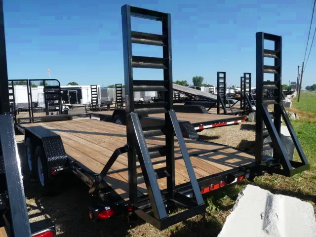 20ft Equipment Trailer w/Dovetail and Ramps