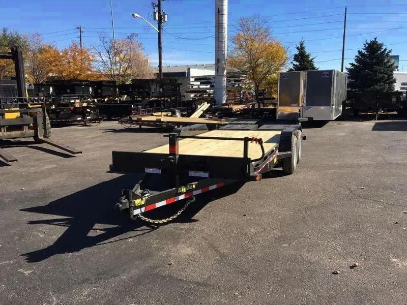 18 ft Flatbed Equipment Trailer w/Ramps
