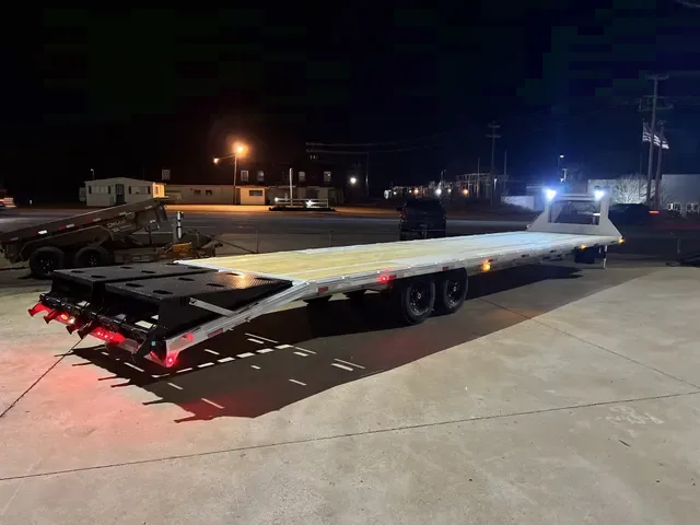 2025 Trailmaxx 35+5 16GN Ultimate Hotshotter Package Trailer