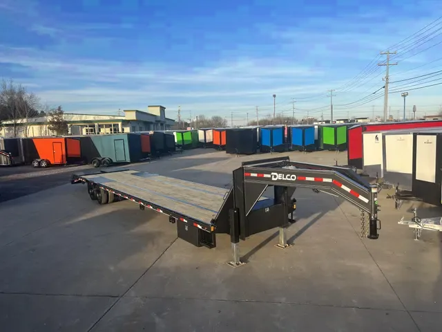 2025 Delco 40 ft Gooseneck Hotshot Flatbed Trailer - Clarksville, TN