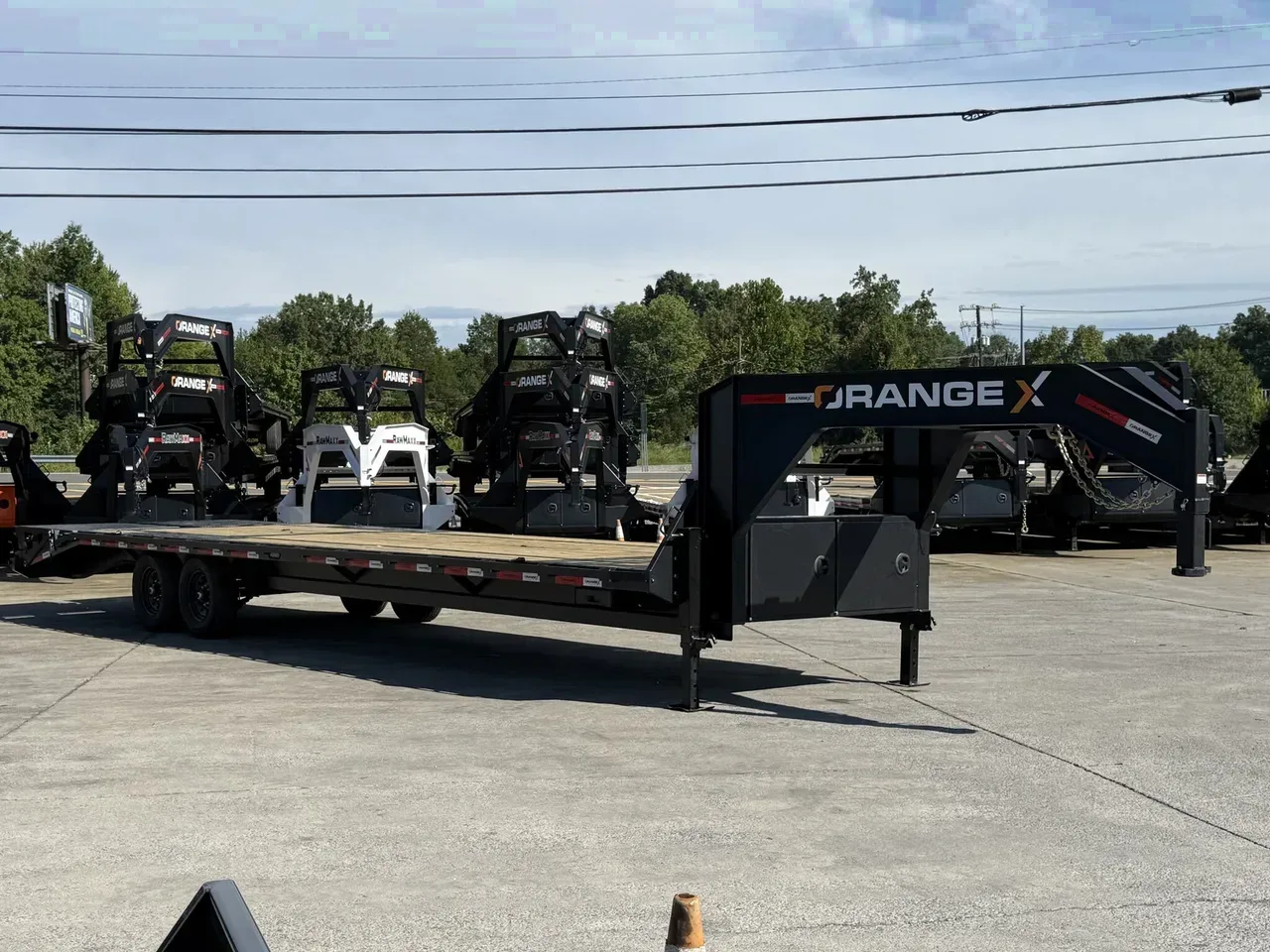 136402 - 2027 RawMaxx OrangeX 14GN 27+5 Hotshot Trailer