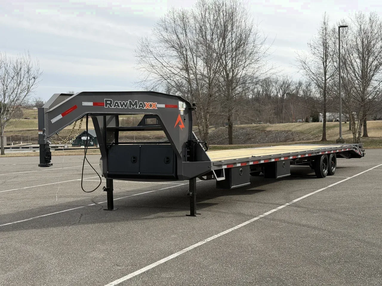 131891 - 2026 RawMaxx FDX 35+5 Supreme Series 16GN Hotshot Trailer