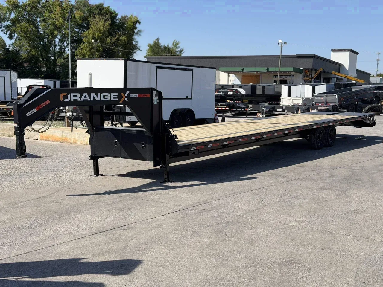 136429 - 2027 RawMaxx OrangeX 16GN 35+5 Hotshot Trailer