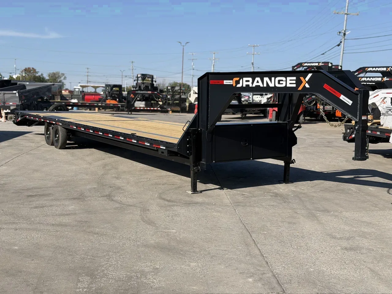 136395 - 2027 RawMaxx OrangeX 14GN 35+5 Hotshot Trailer