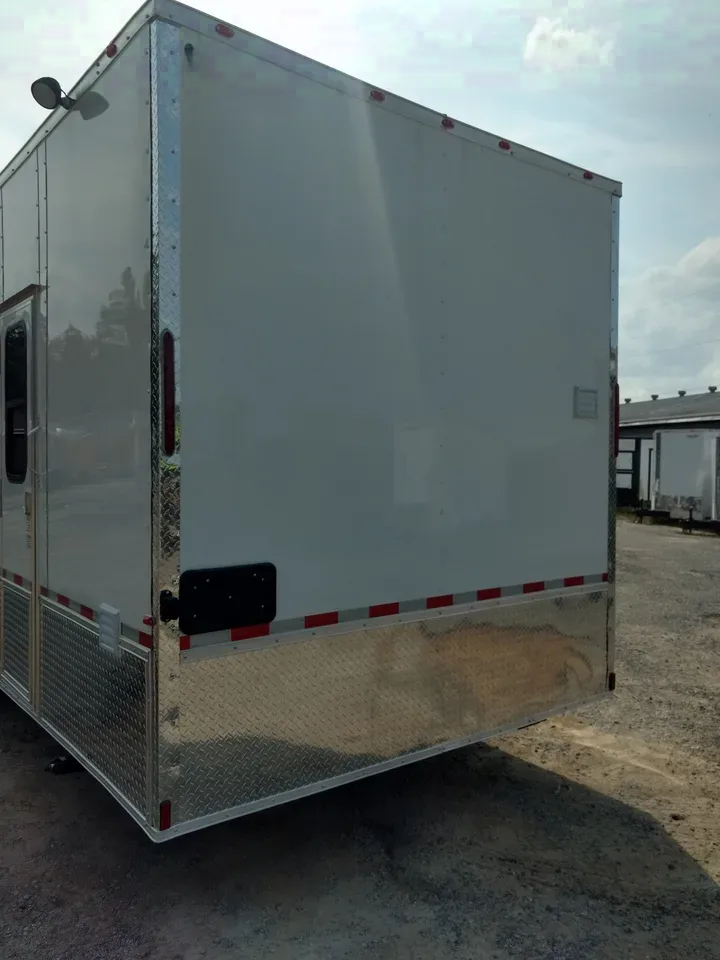 8.5X36' Z-BUNK TRAILER (SLEEPS 10)