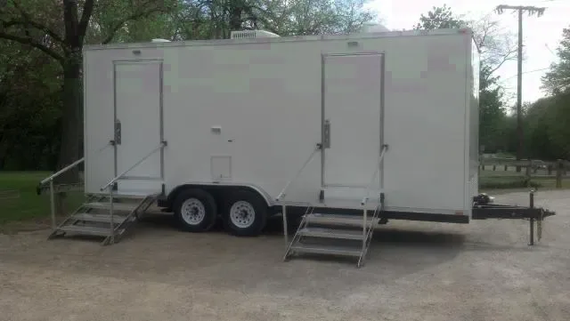 (8) STATION RESTROOM TRAILER