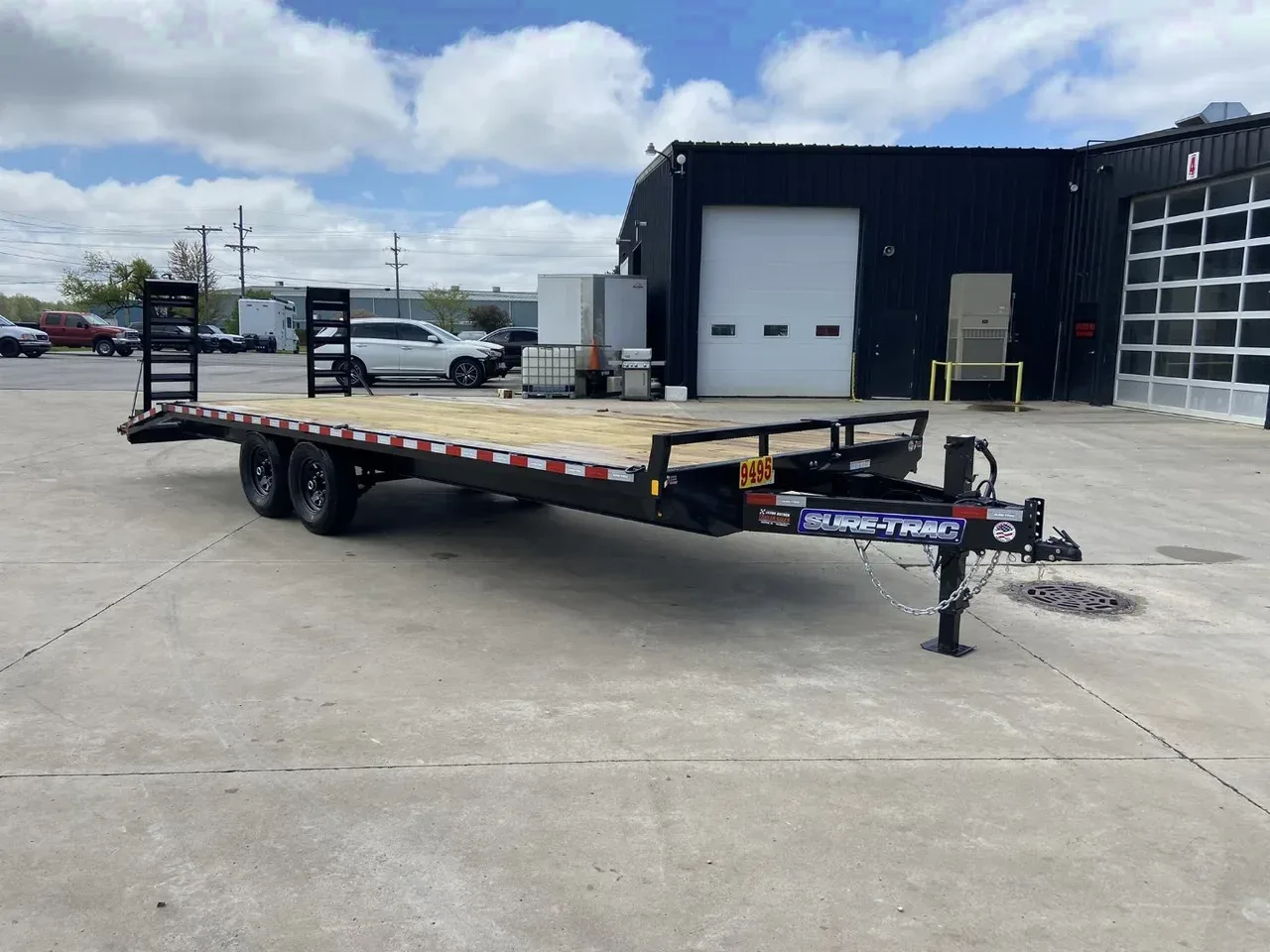 Sure-Trac 20' (+4) Beavertail Deckover Trailer