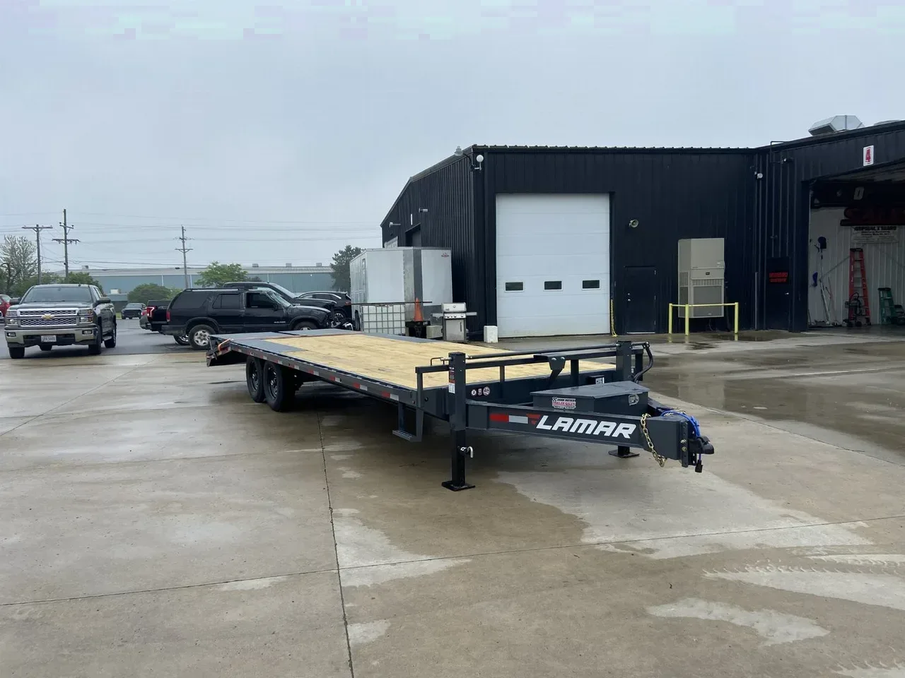 Lamar 24' Deckover Trailer