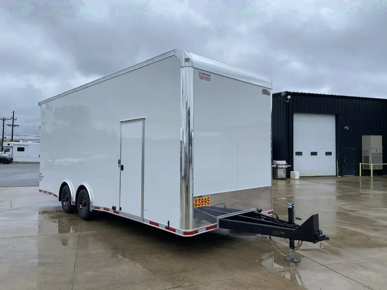 United UXT 24' Racing Trailer