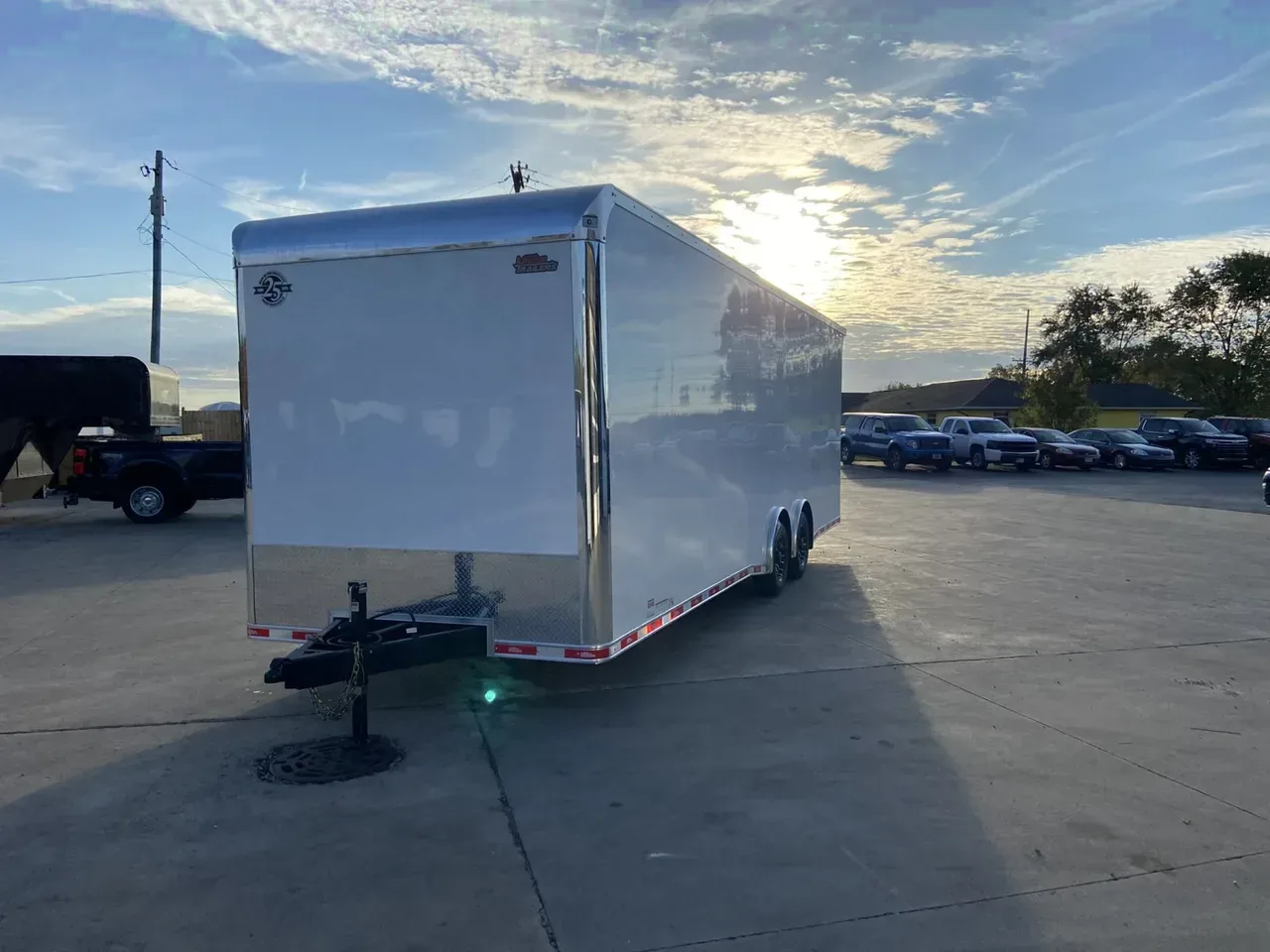 United Racing Trailer USH 28'
