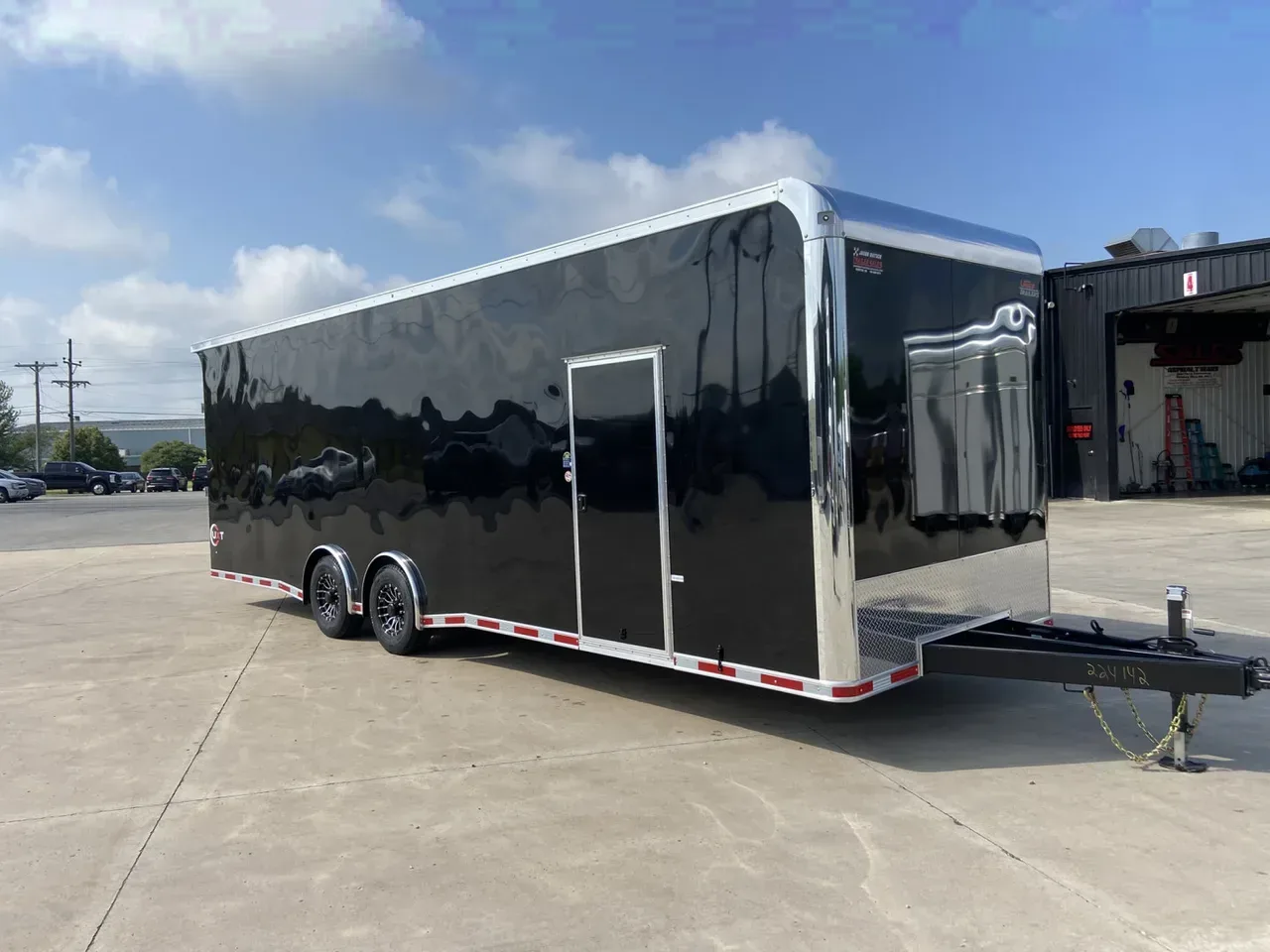 United UXT 28' Racing Trailer
