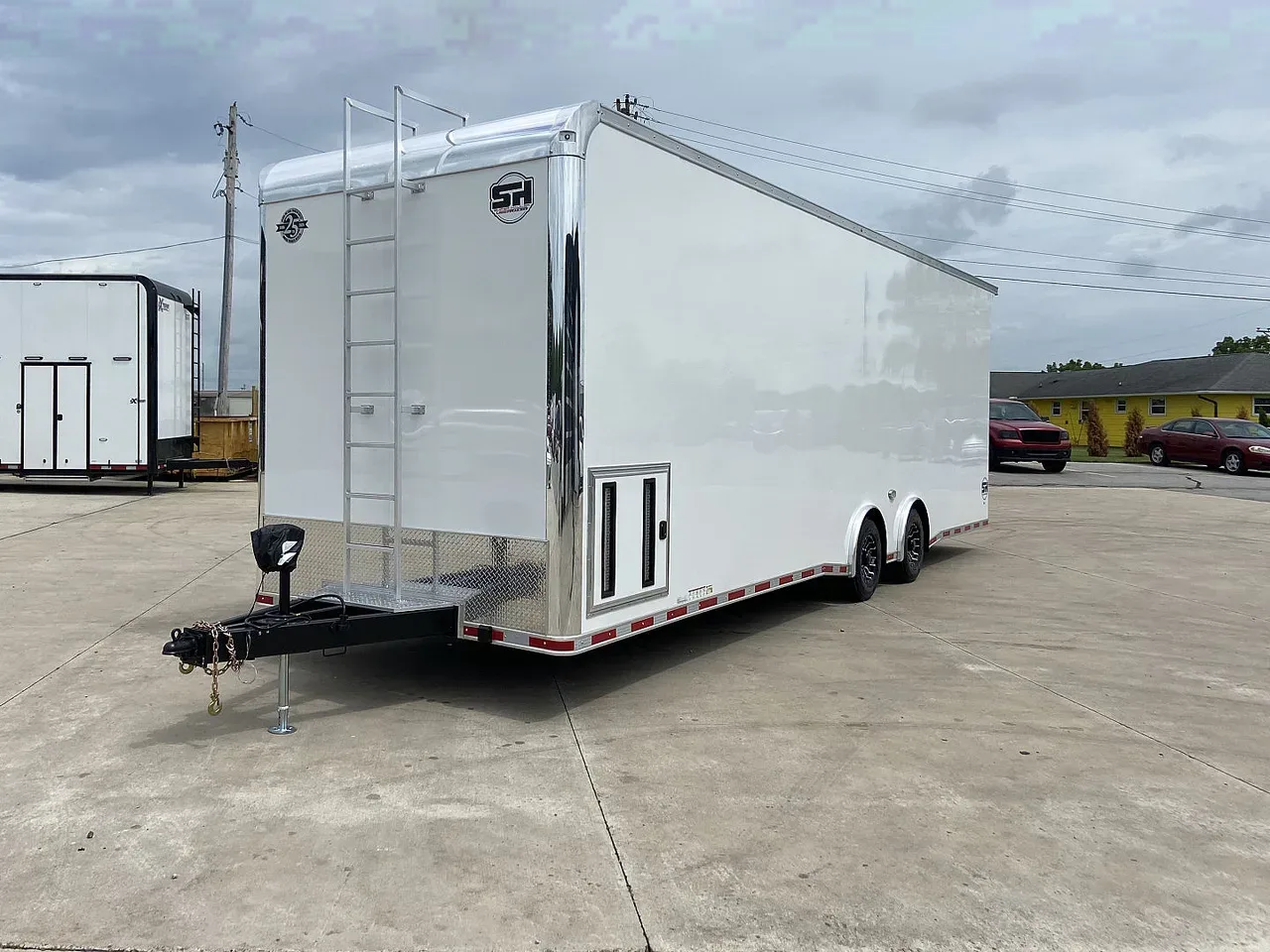 United Trailers 32' Super Hauler
