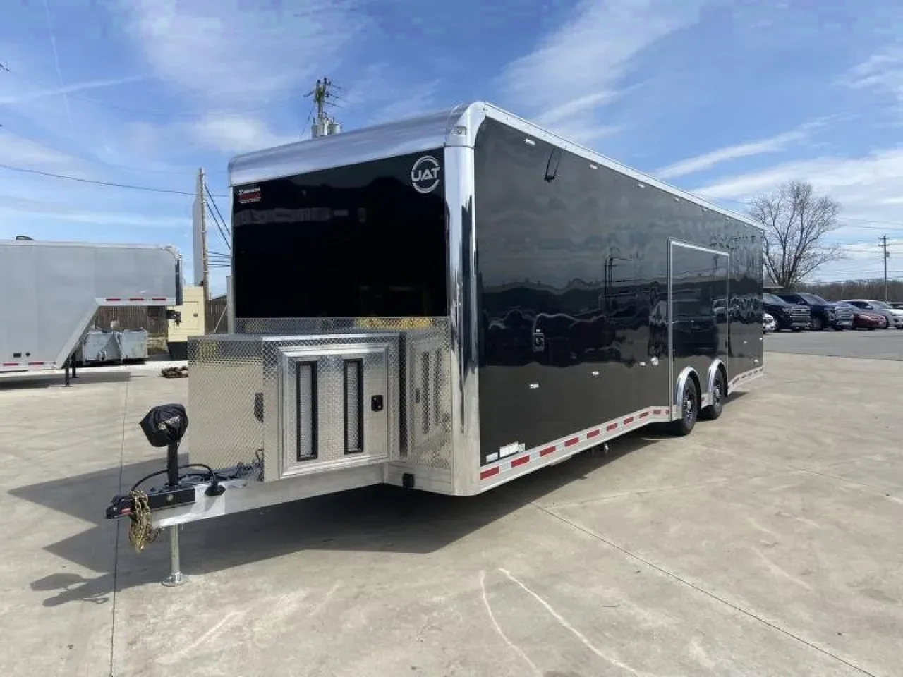 32' Aluminum Racing Trailer w/ Bathroom Package - United