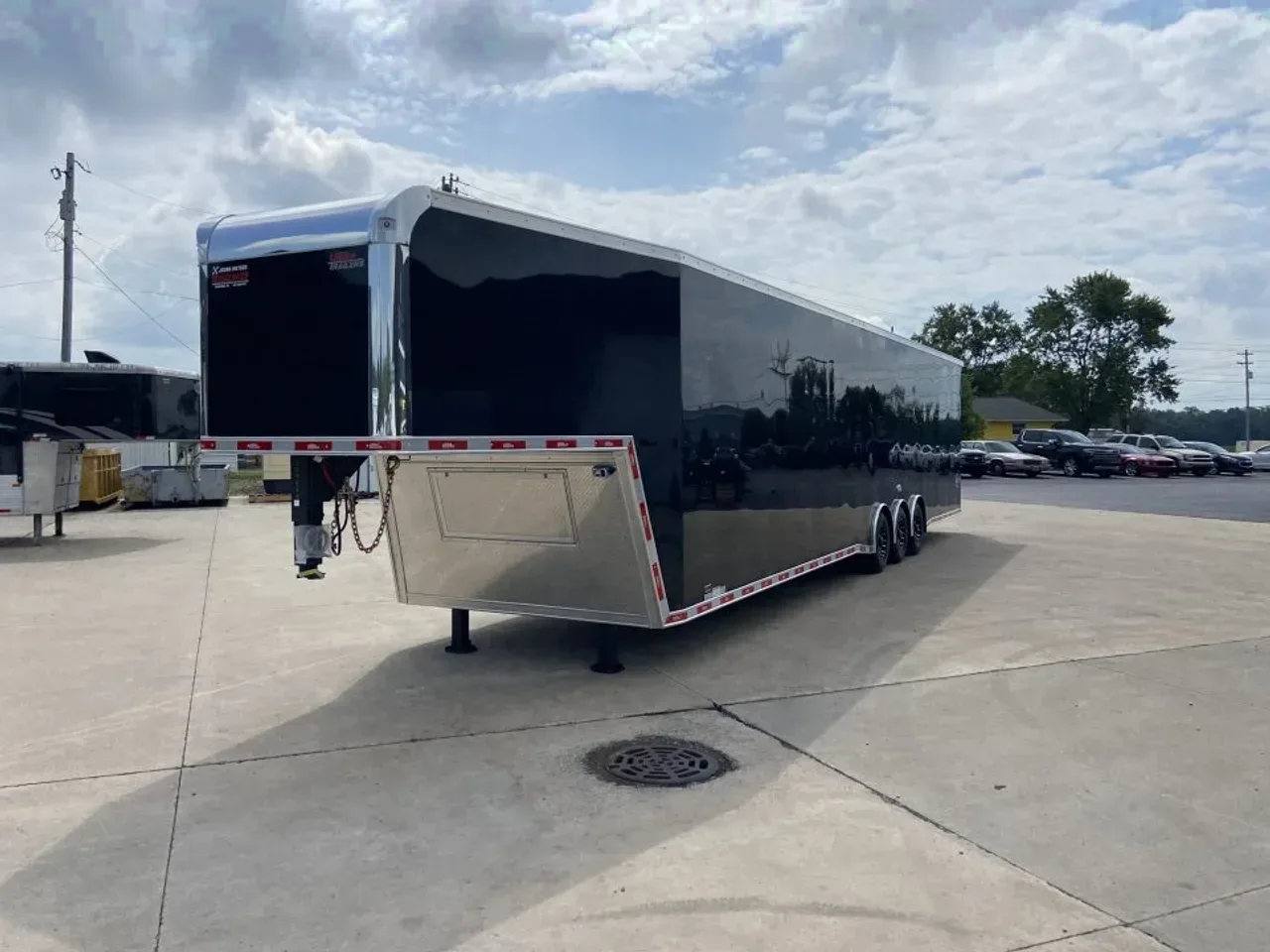 United UXGN-8.546 Car Trailer