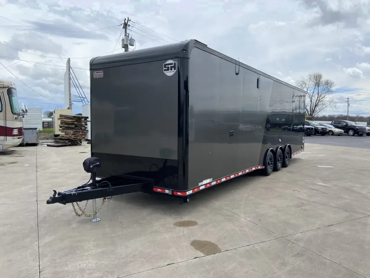 United USH-8.532 Racing Trailer