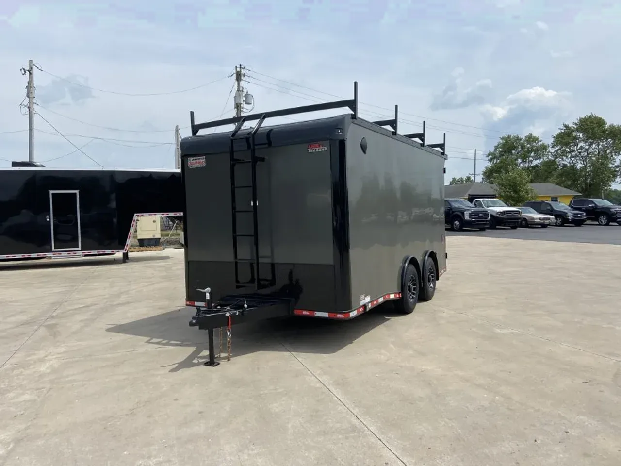 United Trailers UXT-8.5X16 Contractor