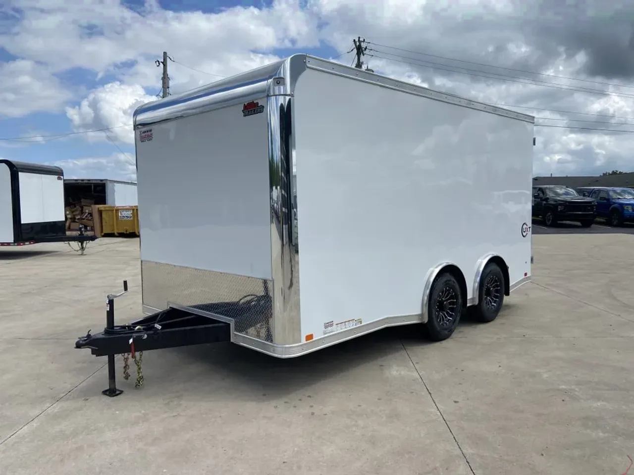 United Trailers UXT-8.5X16 Contractor