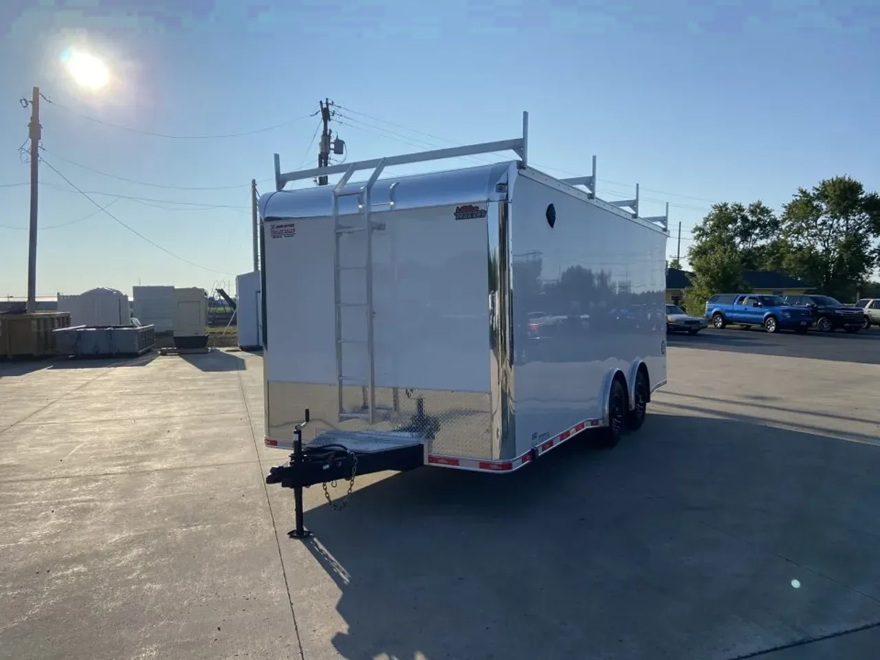 United Trailers UXT-8.5X20 Contractor