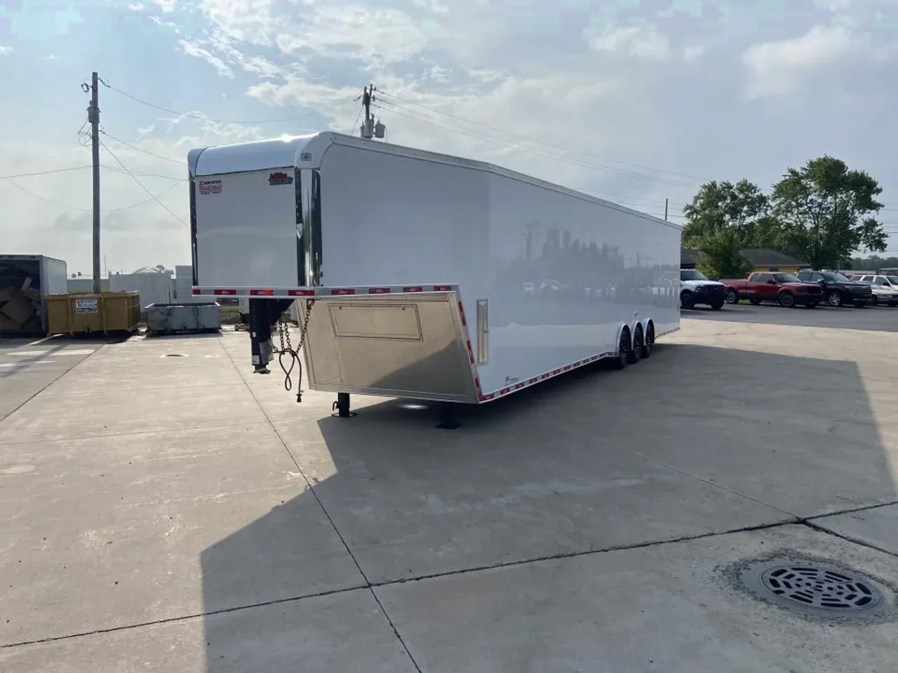 United UXGN-8.5X46Car Trailer