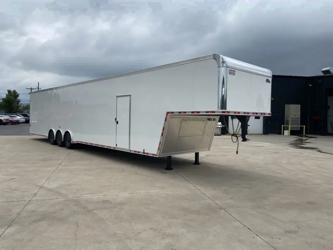 United UXGN-8.5X48 Car Trailer