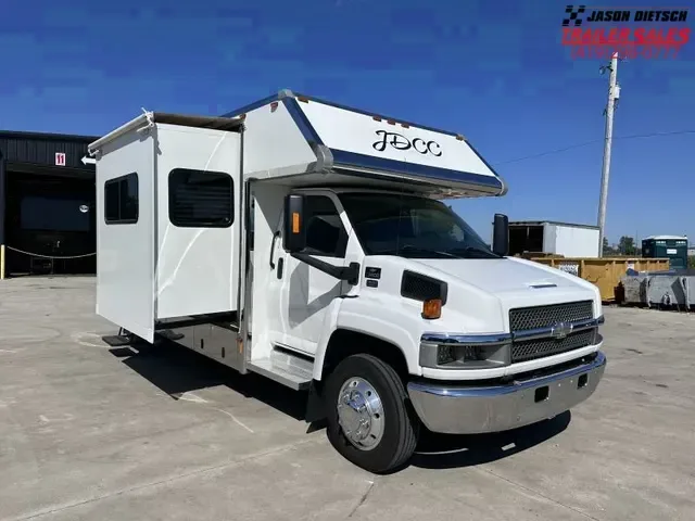 2009 Chevy C5500 Pony express Toter, Excellent Shape NEVER ran in Winter!!!