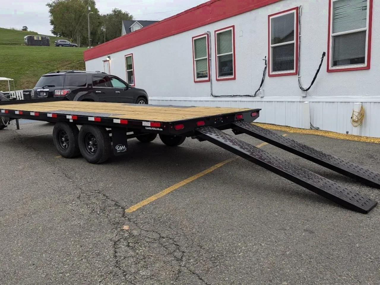 2026 CAM Superline 20' General Duty Flat Deck Deckover w/ 8' Underbody Ramps