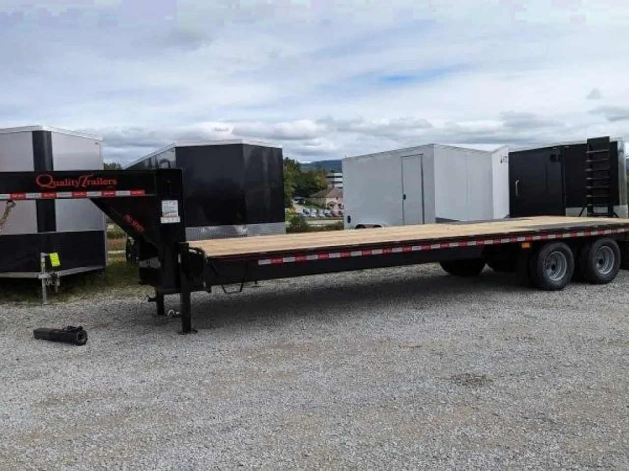 2026 Quality 26+4 HD PRO Deckover Gooseneck w/ Pop Up Dove