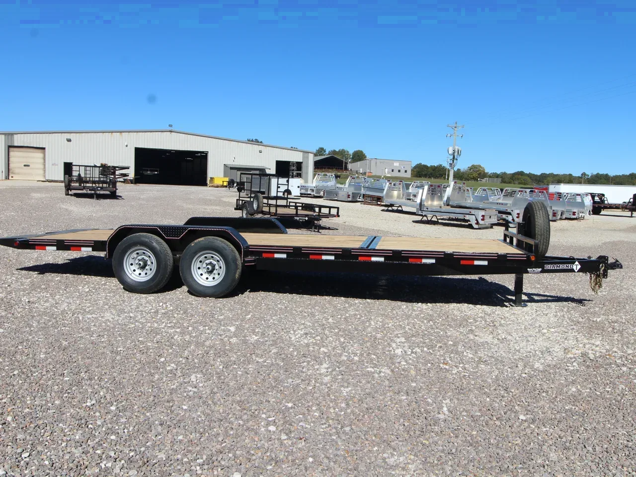 2026 Diamond T 8322SKP1406TD Tilt Trailer