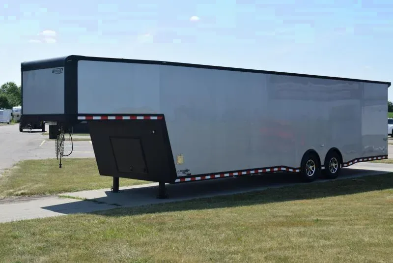 BRAVO 8.5x38' *MIDNIGHT EDITION* STAR GOOSENECK RACE TRAILER