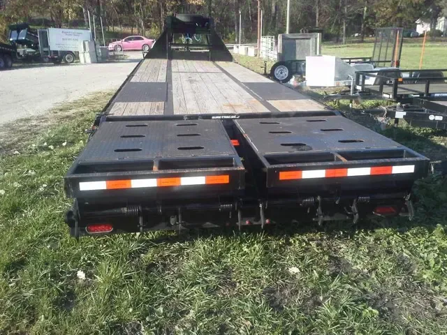 2022 Sure-Trac 8.5x25+5 Gooseneck Equipment Trailer - Seneca, IL