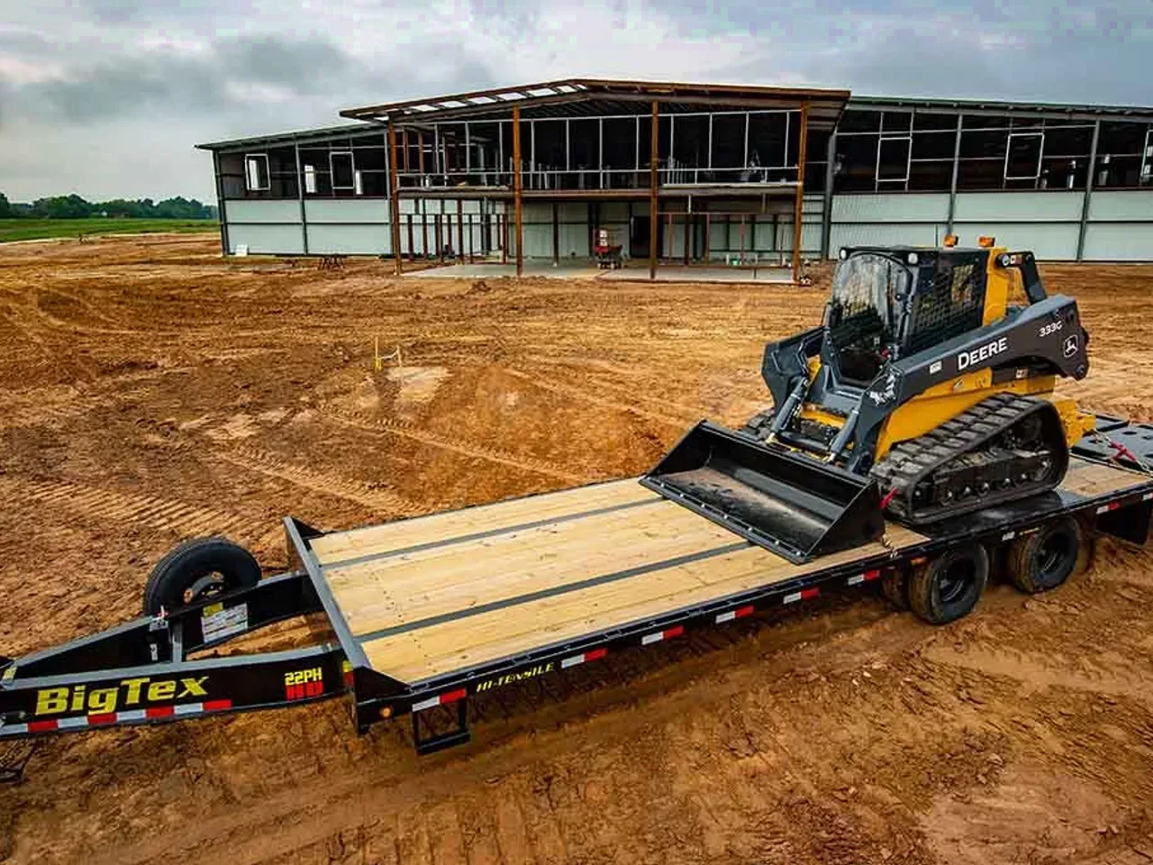 11774 - 2026 Big Tex 22PH- 25BK + 5 MEGA RAMP Deckover/Flat Deck Trailer
