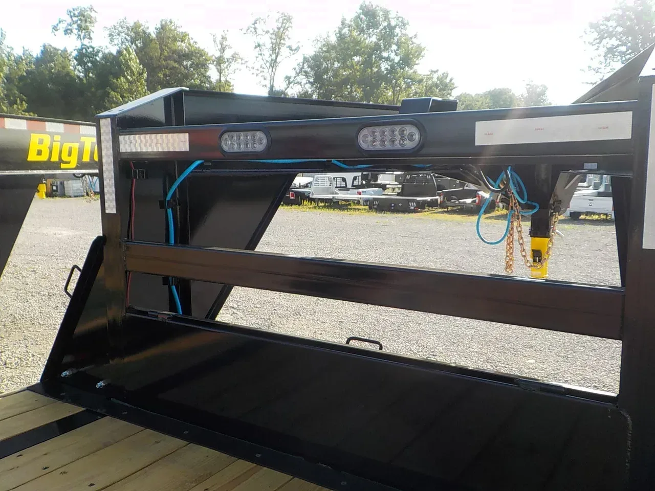 11690 - 2026 Big Tex 14GN-33D5A-MRBK LR G Deckover/Flat Deck Trailer