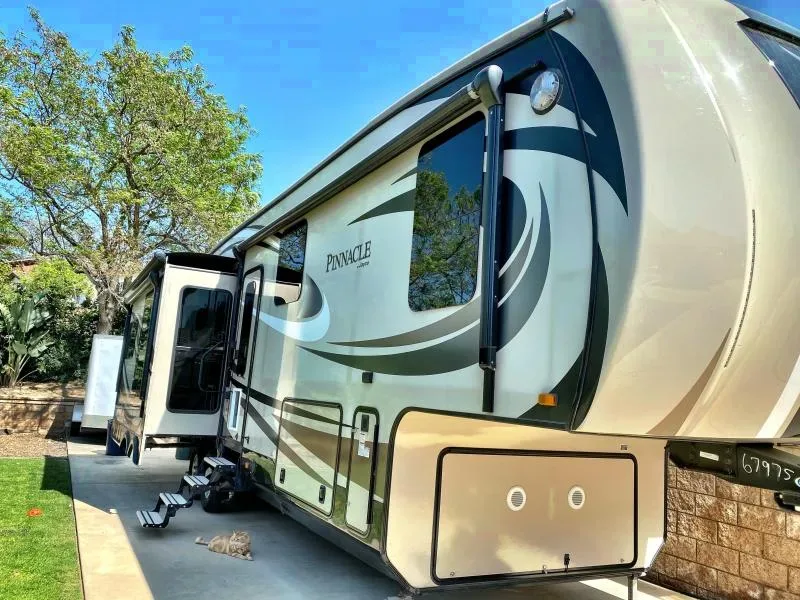 2016 Jayco Pinnacle 31RETS Travel Trailer - Wildomar, CA