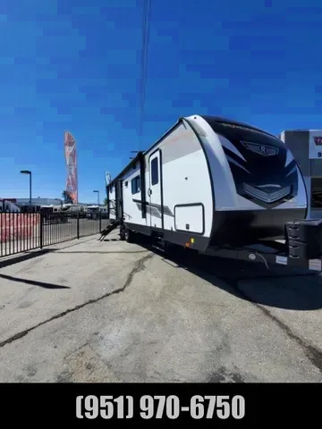 2021 Cruiser RV Radiance Ultra Lite R-28BH Travel Trailer RV - Make Your Best Offer
