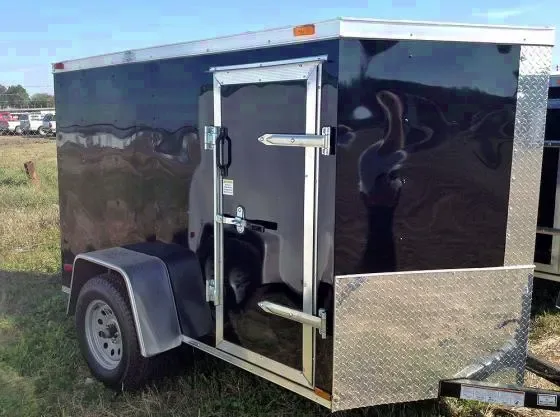 8ft Black w/Ramp and Side Door