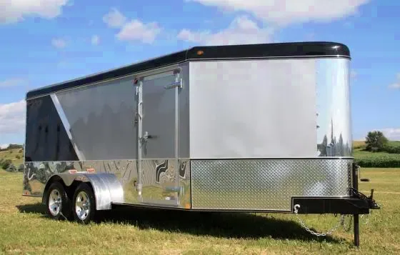 STEEL TWO TONE 21FT SNOWMOBILE TRAILER