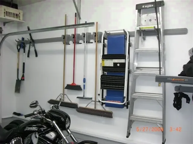 2023 28in Trailer Wall Bar Accessory - Woodland, CA