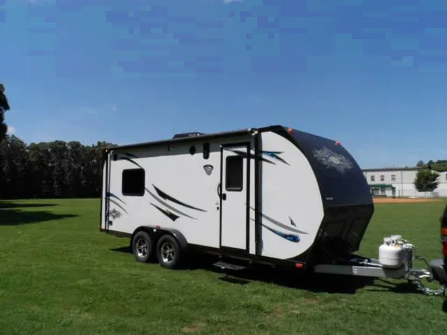 7 x 20 enclosed toyhauler finished bearcat