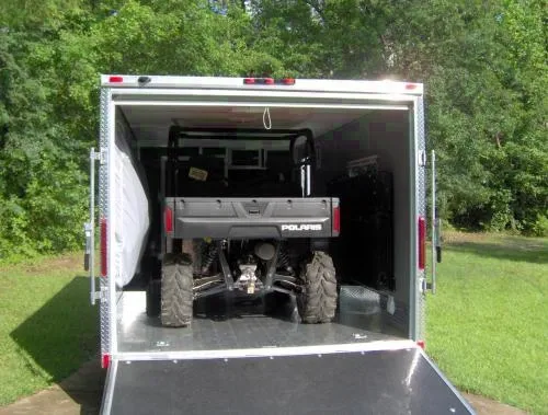 1000 m 8 x 18 enclosed toy hauler trailer