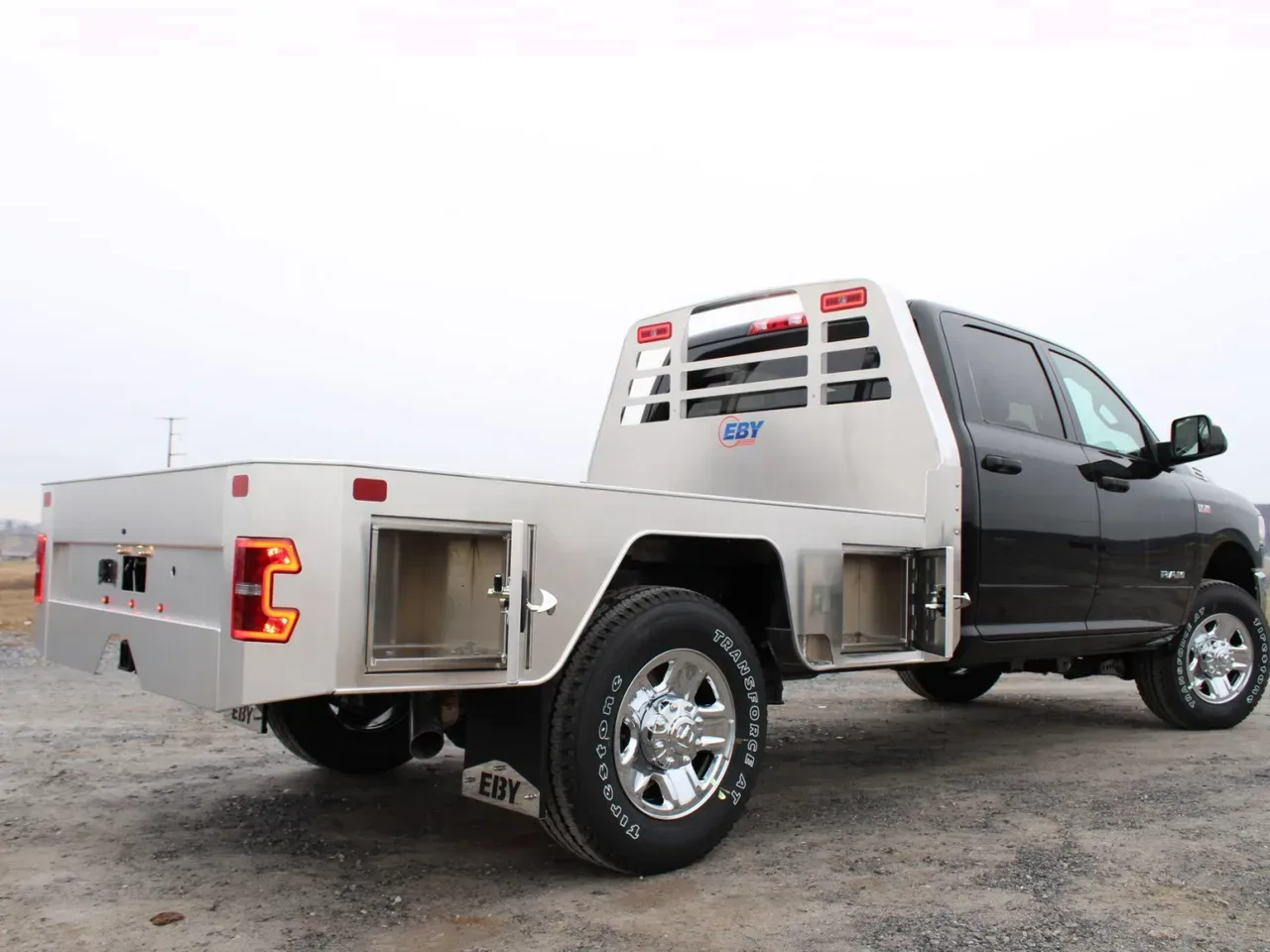 EBY "FREE COUNTRY" 8'6" x 81' Skirted Flatbed - Single Wheel Truck - 8' Bed
