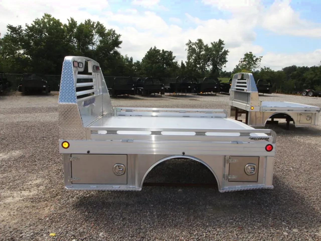 2027 Hillsboro 4000 ALT81-102-42-RA-4BOX Truck Bed