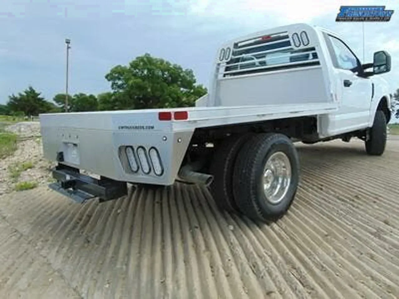 10984 - 2023 CM Truck Beds ALRD 8'6'' / 84'' / 58'' / 42" Flat Bed Body