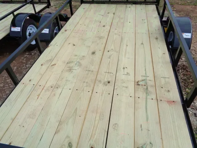 10FT ..WOOD FLOOR...REAR GATE...UTILITY TRAILER