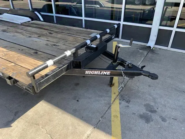 Versatile 2018 Highliner 6.5x18 Utility Trailer