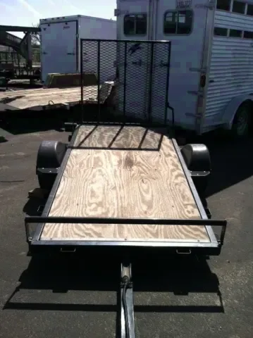 6FT SA UTILITY WITH GATE-BLACK STEEL FRAME W/PT FLOOR
