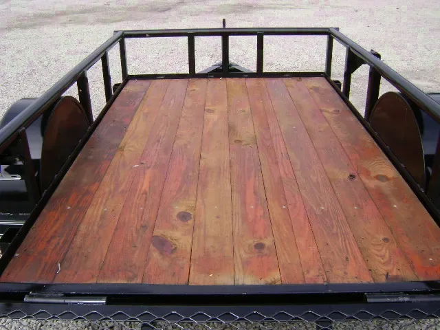 8FT UTILITY TRAILER WITH TAILGATE