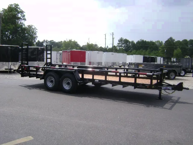 20FT UTILITY TRAILER W/DIAMOND PLATED FENDERS
