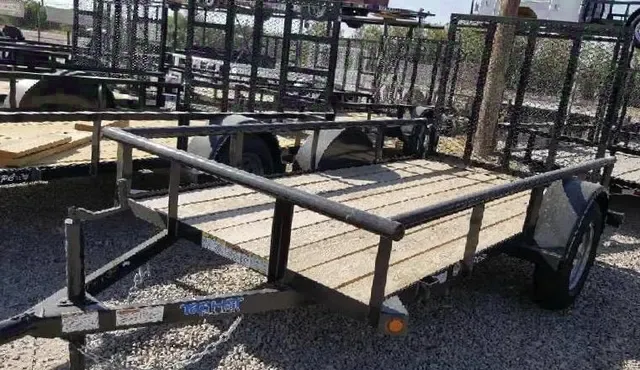 10ft Utility Trailer, Treated Floor, Pipe Top